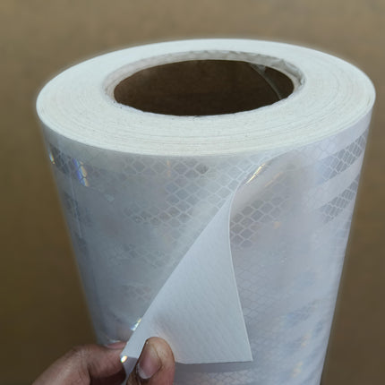 Seamless High Intensity Reflective - White 122x45.7mtrs Prismatic Diamond garde